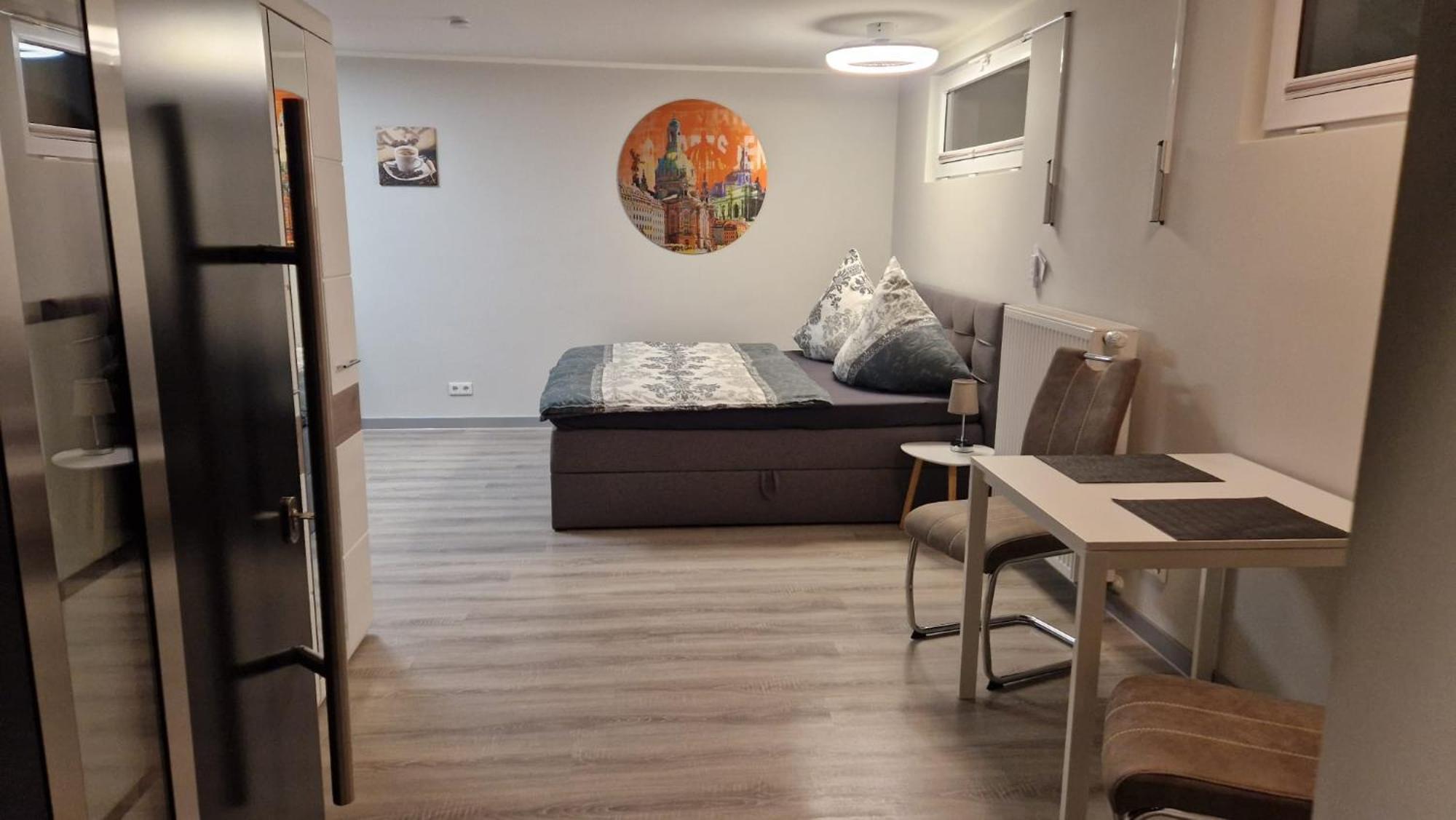 Ferienwohnung Oder Studio Dresden-Neustadt Inkl Parkplatz Mit Balkon Oder Terrasse Habitación foto